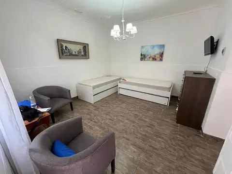 PH DE 2 AMBIENTES A METROS DEL MAR CON PATIO Y PARRILLA, LA PERLA