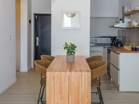 Depto Tipo Casa en Venta con 1 cocheras