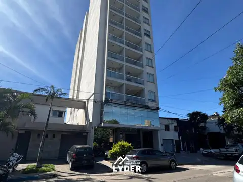 Departamento en venta c/ cochera en Macrocentro