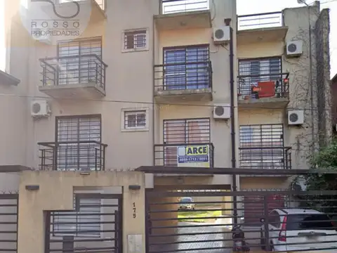 Departamento 2 Ambientes con Cochera en Alquiler - Haedo