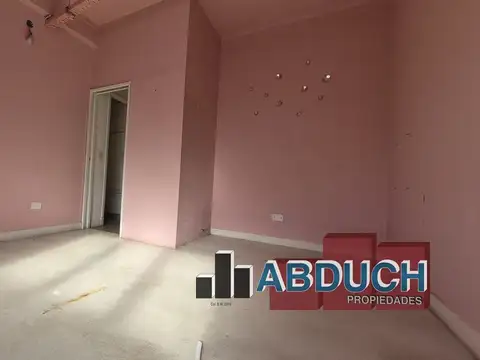 Oficina en Alquiler al Norte