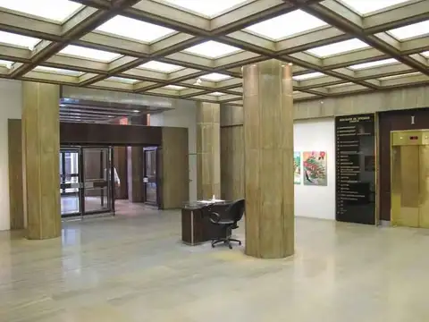 Oficina en Alquiler en Centro, USD 1.980