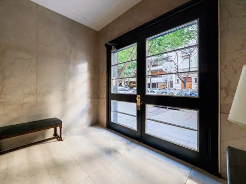 GALILEO 2400, Piso 1