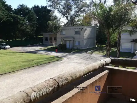 Barrio Casas del Parque, Pilar