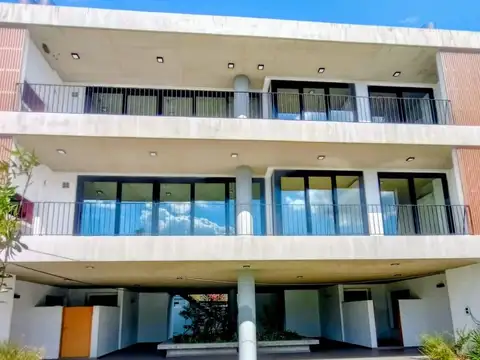 VENTA DEPTO 2 DORM. CITY BELL CON COCHERA