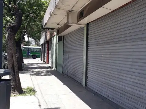 Local en Venta en Constitucion, USD 2.200.000