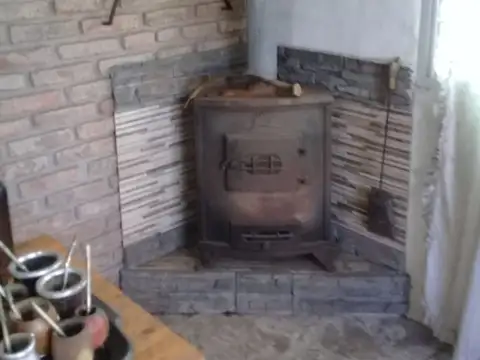 Casa 3 ambientes con 1 baño