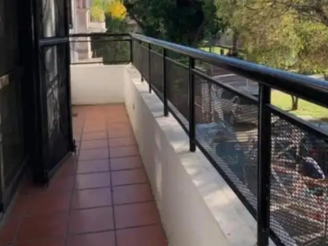 Depto Tipo Casa en Venta en Agronomia, USD 240.000