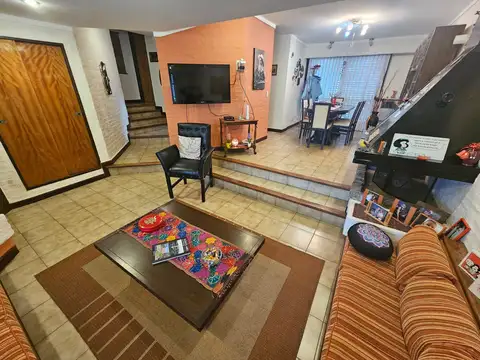 Virrey Cisneros  al 2800