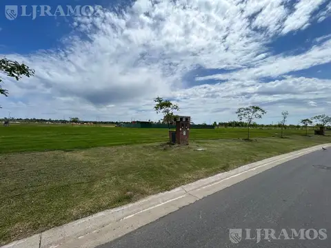 Terreno en Puertos del Lago - BARRIO AMARRAS