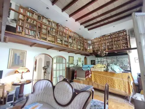 Depto Tipo Casa en Venta de 5 dormitorios