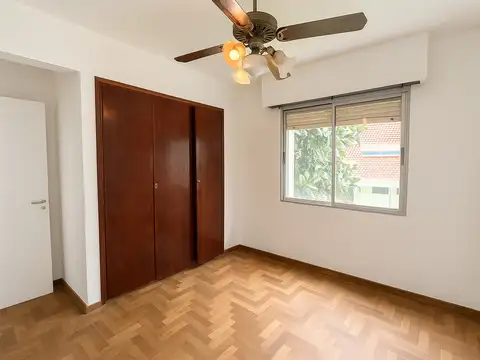 Amaro Giura 1181 , Piso 1