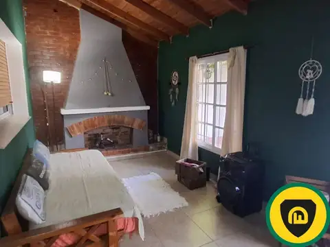 Casa en Venta con 3 cocheras