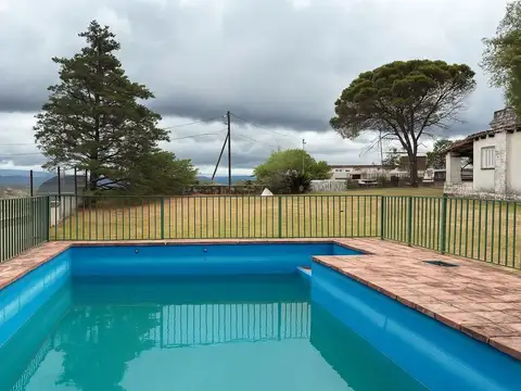 VENTA TERRENO CON PISCINA VA DEL LAGO CARLOS PAZ