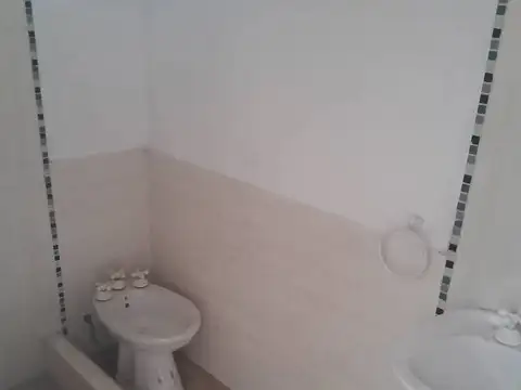 Depto Tipo Casa en Venta en Ramos Mejia, USD 105.000