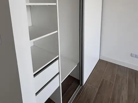 Departamento en Alquiler con 1 cocheras