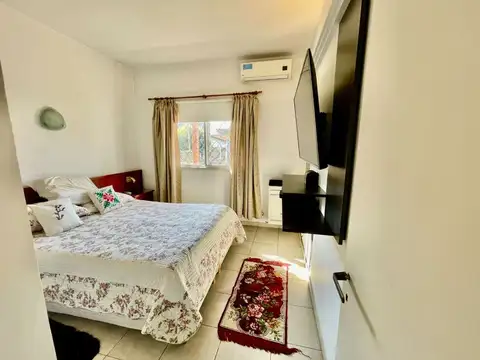 Casa en Venta con 4 cocheras