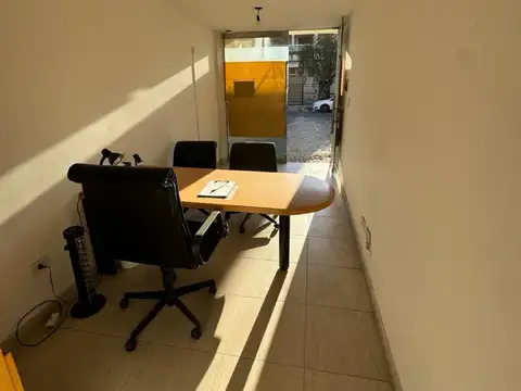 Oficina en Alquiler en Lanus Oeste, $ 350.000