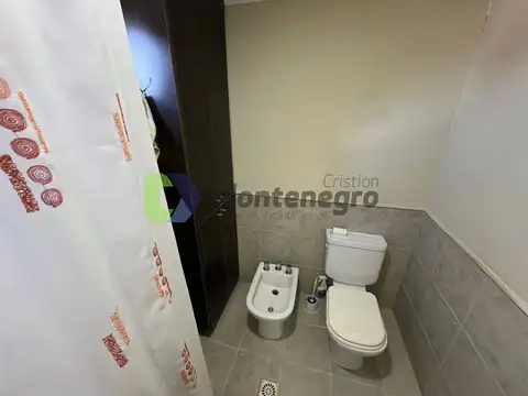 Casa en Venta en Berazategui, USD 190.000