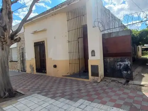 VENTA CASA 3 DORMITORIOS BARRIO TALLERES ESTE CBA