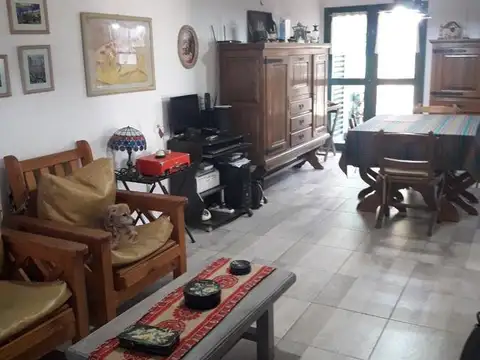 Casa en venta - 3 Dormitorios 1 Baño - 414 Mts2 - Junin De Los Andes