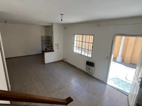 Depto Tipo Casa en Alquiler en Centro / Microcentro, $ 750.000