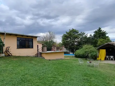 Casa en venta - 2 Dormitorios 2 Baños - 1.260Mts2 - Córdoba