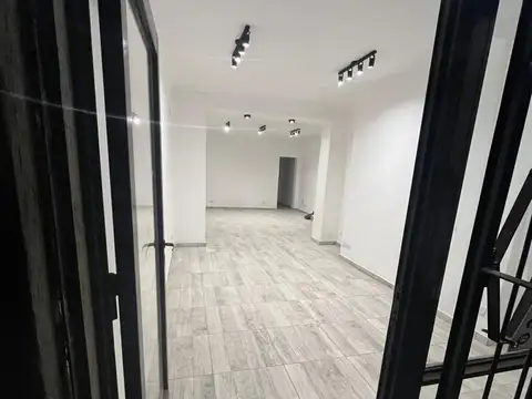 Local en Alquiler en Lobos, $ 500.000