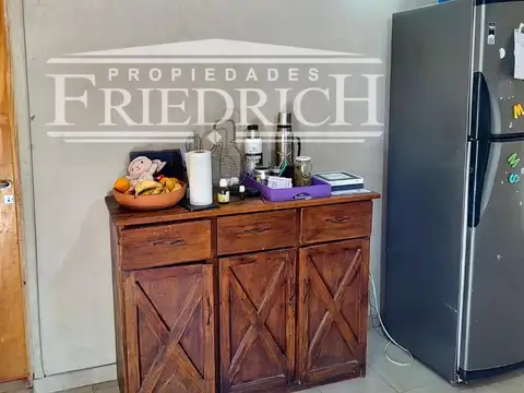 Casa 3 ambientes con 1 baño