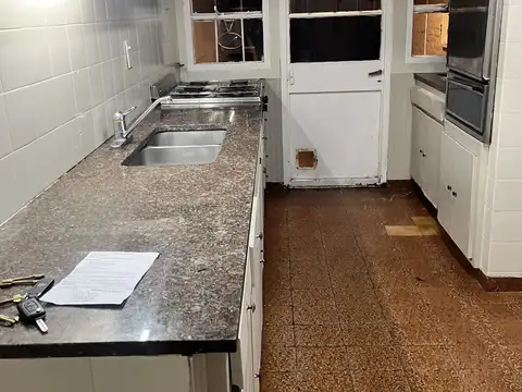 Casa en Alquiler en Coghlan, $ 1.700.000