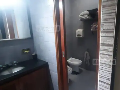 Depto Tipo Casa en Venta al Este