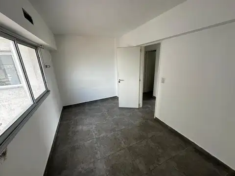 Departamento en Alquiler en Caseros, $ 450.000