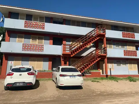 VENDO DEPARTAMENTO A MTS DEL MAR 2 AMB. IMPECABLE: V3804