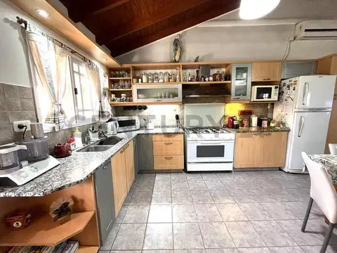Casa en Venta en Lisandro Olmos Etcheverry, USD 130.000