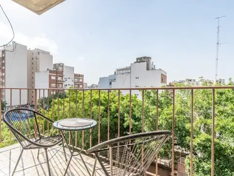 Monoambiente con Balcon en Venta en Caballito