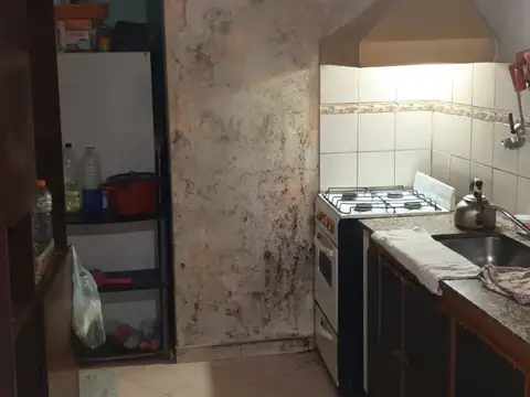 J. V. Gonzalez 200, Piso pb