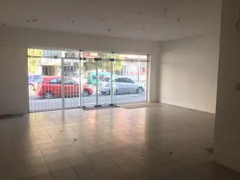 Local en Venta en Castelar, USD 500.000