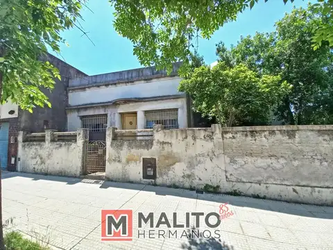 Venta Casa Lote Propio 3 Ambientes con Patio