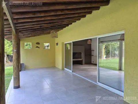 Casa en Alquiler al Oeste