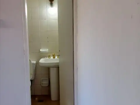 Depto Tipo Casa en Venta 70 años