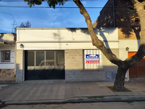 Casa Centrica Lujan con Departamento Independiente
