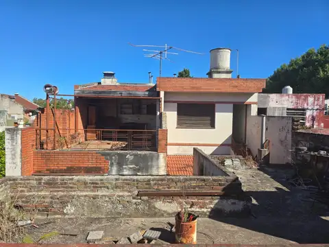 Av. Rodriguez Peña  al 2200