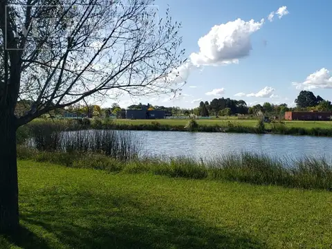 Lote en venta Barrio Privado Las Calandrias