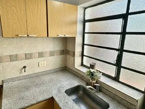 Garibaldi 1094 , Piso 0