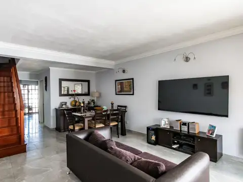 Depto Tipo Casa en Venta en Haedo, USD 160.000