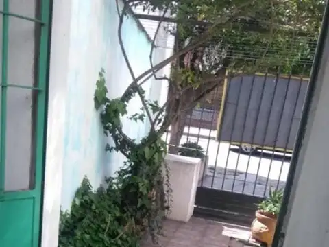 Casa en Venta en Moron Sur, USD 130.000