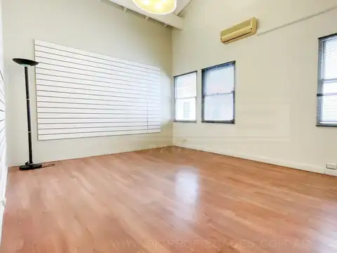 Oficina 3 ambientes con 1 baño