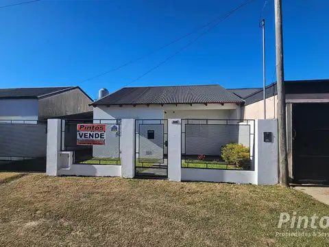 Casa nueva sobre calle Güemes, a solo 300 mts de Acceso Dr. Bastián. SAN JOSE.