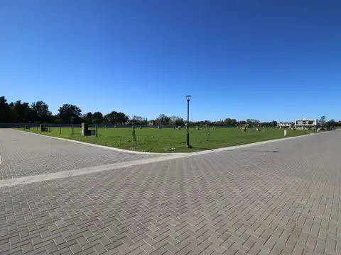 LOTE  CENTRAL- EL OLIVAR BARRIO CERRADO EN PILAR