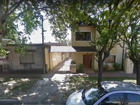 Propiedad compuesta | Casas Internas de 2 Dormitorios | Cochera | Rosario | Barrio Alberdi